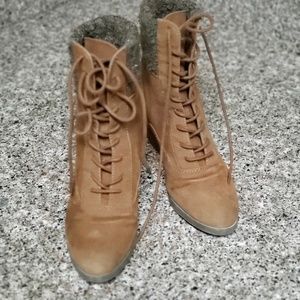 2/$20 Trending Leather Madden girl wedge boot